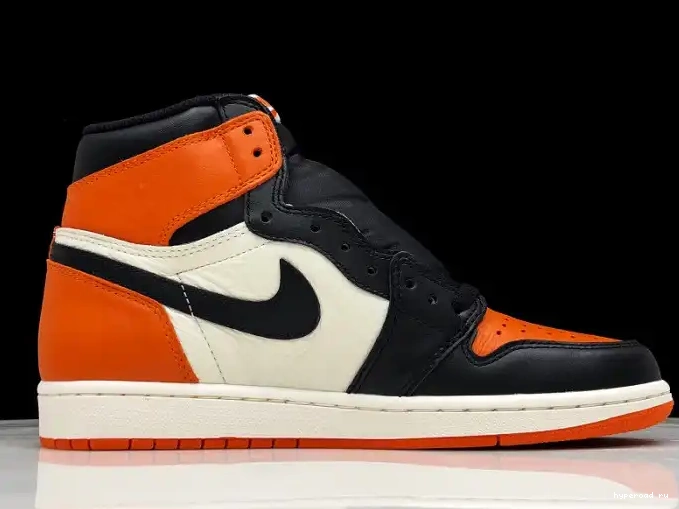 OW Jordan x AJ1 Air AQ0818-158 1 Off-Louis 0514